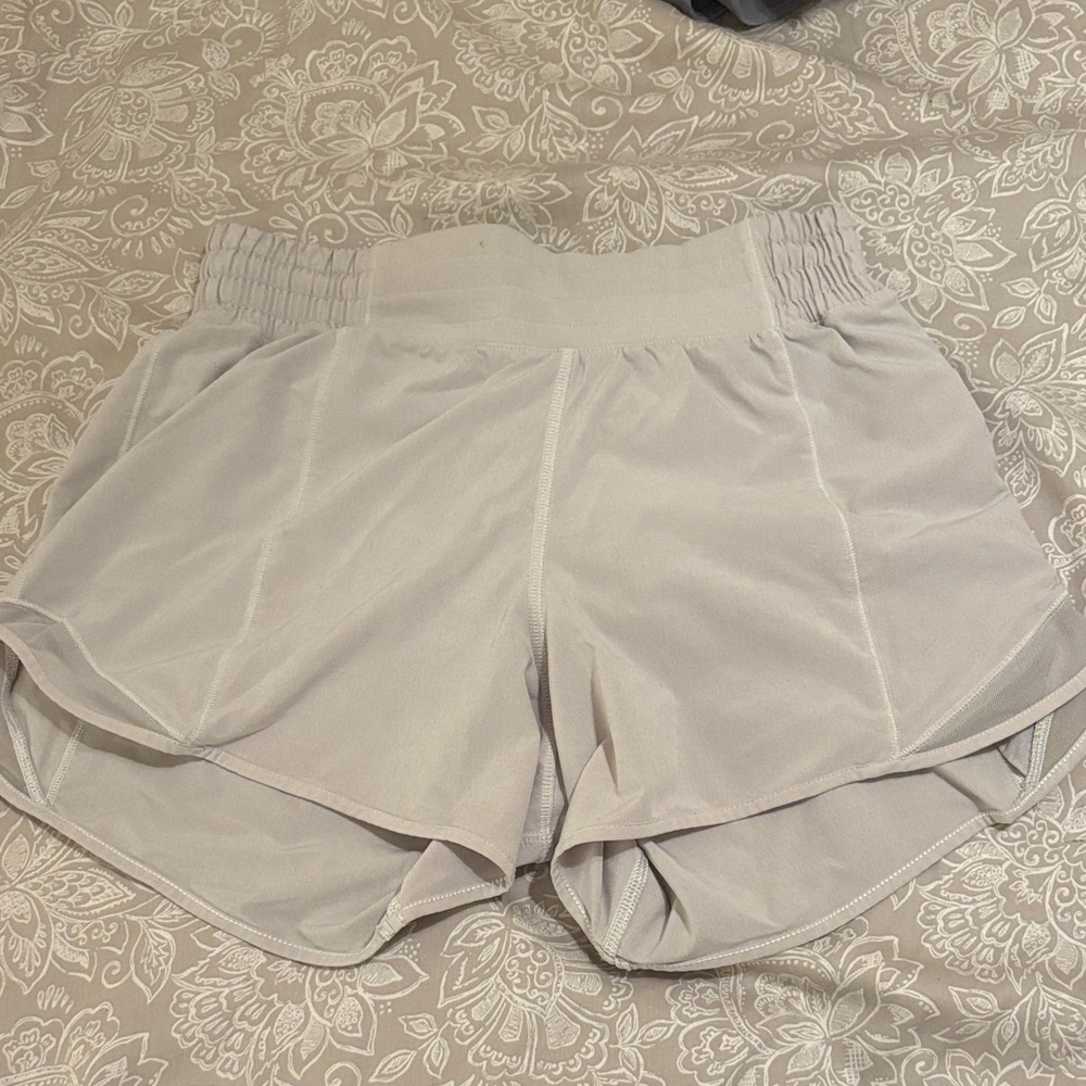 Hotty Hot lululemon 4” Shorts